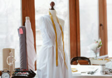 Maquina de costura para vestido de noiva